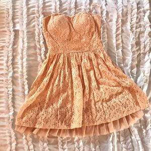 Delia’s Lace Strapless Tulle Dress XS